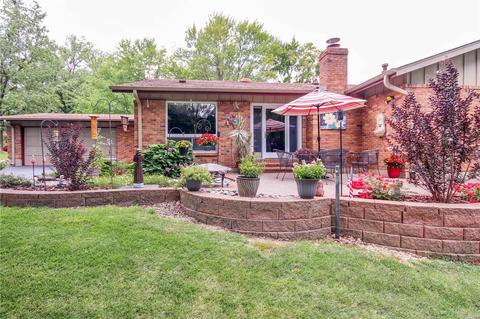 562 Meadow Bridge Dr, Ballwin, MO 63011 photo 25