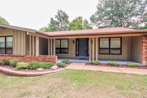 562 Meadow Bridge Dr, Ballwin, MO 63011 photo 4