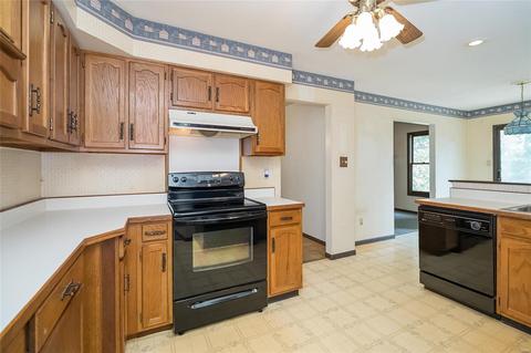38 Cedarview, Saint Charles, MO 63303 photo 9