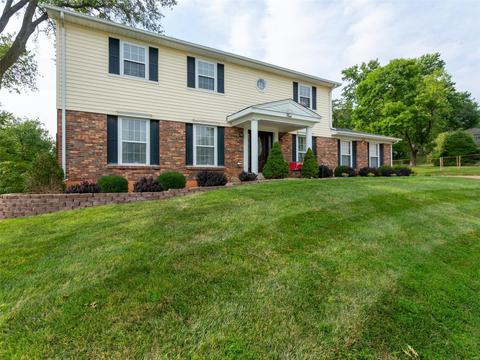 4 Zuider Zee Ct, Ballwin, MO 63011 photo 2