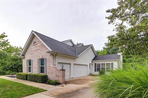 944 Kiefer Ridge Dr, Ballwin, MO 63021 photo 3