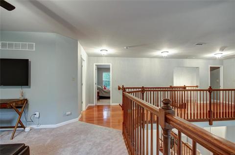 944 Kiefer Ridge Dr, Ballwin, MO 63021 photo 36