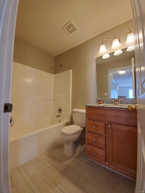 605 Cascade Lake Dr, Ballwin, MO 63021 photo 34
