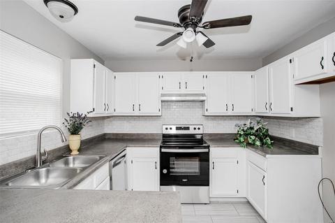 605 Cascade Lake Dr, Ballwin, MO 63021 photo 15