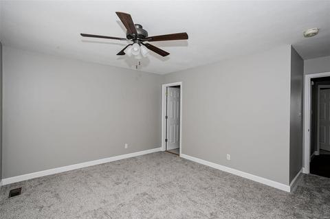 605 Cascade Lake Dr, Ballwin, MO 63021 photo 2