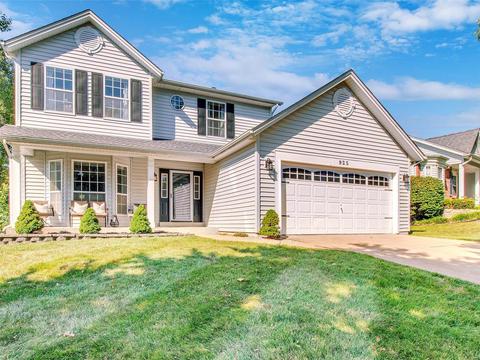 925 Cleta Dr, Ballwin, MO 63021 photo 2