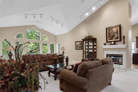 5964 Mergenthal Ct, Weldon Spring, MO 63304 photo 9
