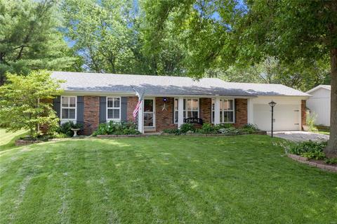 306 Stephanie Ln, Manchester, MO 63011 photo 1