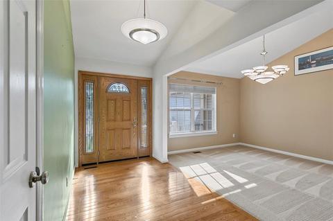 414 Valley Spring Dr, O'fallon, MO 63366 photo 4