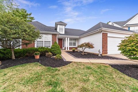 304 Summer Haven Ct, O'fallon, MO 63368 photo 2