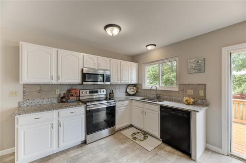 1378 Apple Valley Dr, O'fallon, MO 63366 photo 6