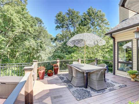 711 Forest Circle Trail Rd, Ballwin, MO 63021 photo 3