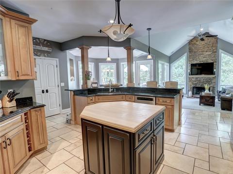 711 Forest Circle Trail Rd, Ballwin, MO 63021 photo 5