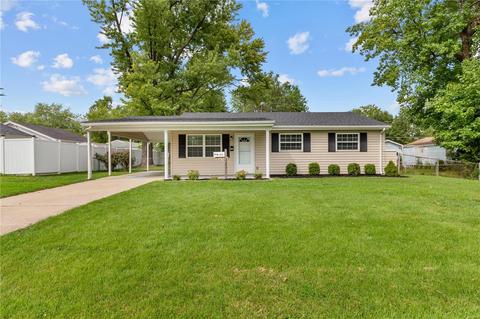 409 Allen Dr, O'fallon, MO 63366 photo 1