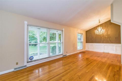 1167 Marsh Ave, Ellisville, MO 63011 photo 2