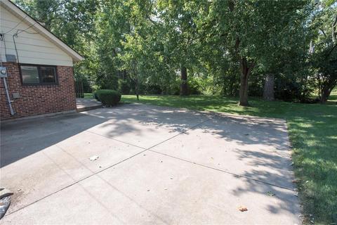 448 Coronado Dr, Ballwin, MO 63011 photo 8
