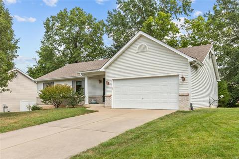 4 Maroglen Ct, O'fallon, MO 63366 photo 1