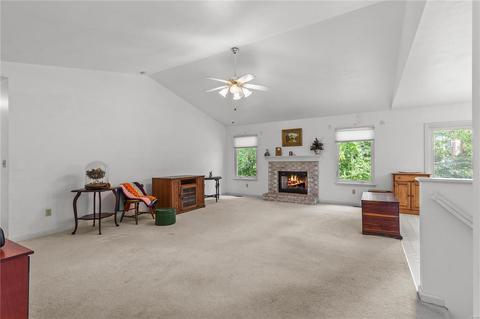 4 Maroglen Ct, O'fallon, MO 63366 photo 2