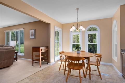 16242 Windfall Ridge Dr, Chesterfield, MO 63005 photo 11