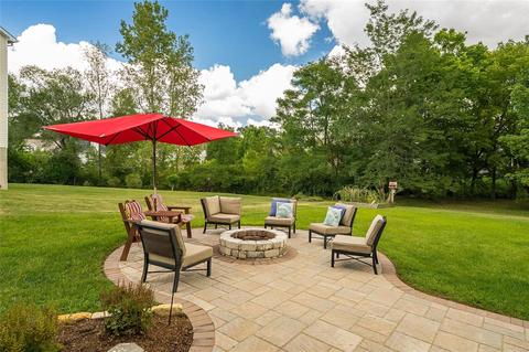 2703 Post Meadows Dr, O'fallon, MO 63368 photo 24