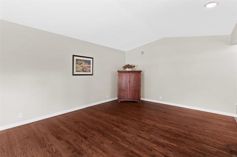 328 Sudbury Ln, Ballwin, MO 63011 photo 9