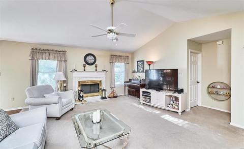 1122 Arbor Spring Ct, Ballwin, MO 63021 photo 6