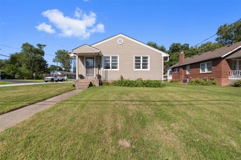 3803 Midview Ave, Bridgeton, MO 63044 photo 1