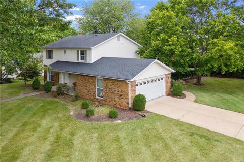 801 Red Bay Ct, Ellisville, MO 63021 photo 2