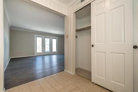 974 Claytonbrook Dr #2D, Ballwin, MO 63011 photo 6
