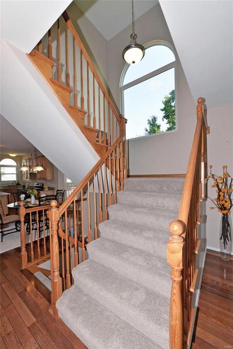 1345 Kiefer Bluffs Dr, Ballwin, MO 63021 photo 12