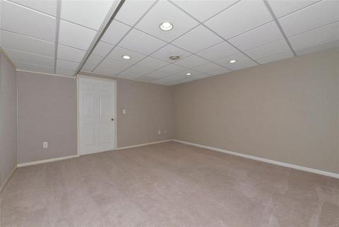 1345 Kiefer Bluffs Dr, Ballwin, MO 63021 photo 23