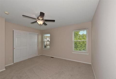 1345 Kiefer Bluffs Dr, Ballwin, MO 63021 photo 17