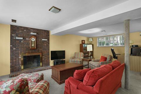 1 Cottagemill Ct, Ballwin, MO 63021 photo 4