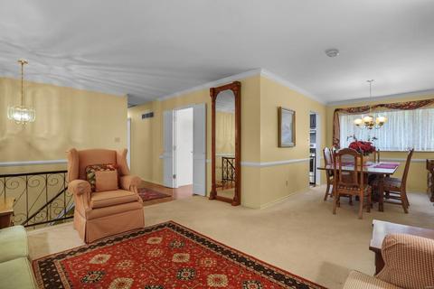 1 Cottagemill Ct, Ballwin, MO 63021 photo 2