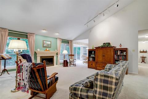 1431 Richland Meadows Dr, Ballwin, MO 63021 photo 5