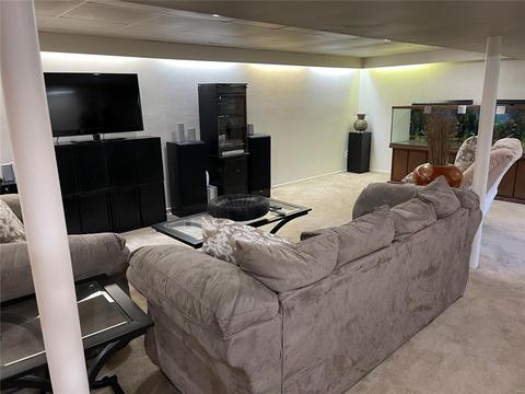 817 Deandell, Saint Louis, MO 63135 photo 21