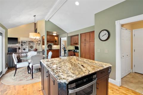 18 Waldens Pine Ct, Ballwin, MO 63011 photo 12
