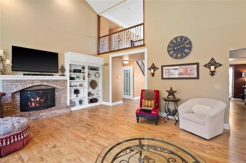 18 Waldens Pine Ct, Ballwin, MO 63011 photo 8