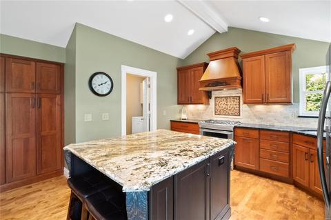 18 Waldens Pine Ct, Ballwin, MO 63011 photo 15
