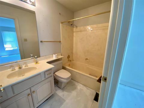 977 Kimswick Manor Ln, Ballwin, MO 63011 photo 28
