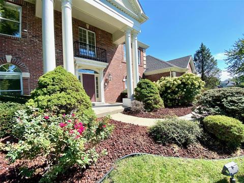977 Kimswick Manor Ln, Ballwin, MO 63011 photo 4