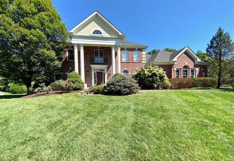 977 Kimswick Manor Ln, Ballwin, MO 63011 photo 2