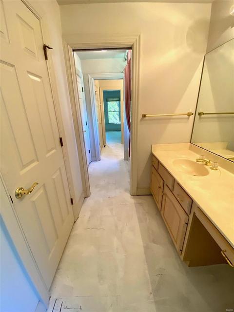 977 Kimswick Manor Ln, Ballwin, MO 63011 photo 24