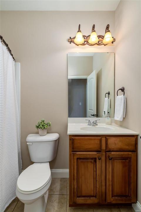 2425 Christopher View Dr, Saint Louis, MO 63129 photo 44