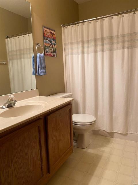 57 Jacqueline Cir, O'fallon, MO 63368 photo 9