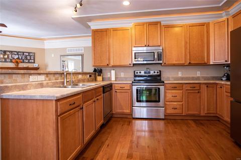 412 Bittersweet Dr, O'fallon, MO 63366 photo 7