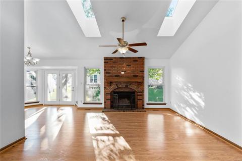 217 Baltray, Ballwin, MO 63021 photo 7