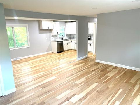 63 W Oak Hill Dr, Ellisville, MO 63021 photo 9
