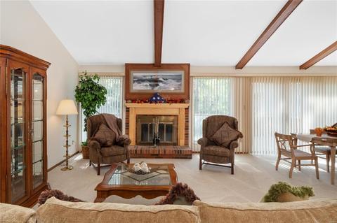 843 Westbrooke Meadows Ct, Ballwin, MO 63021 photo 4