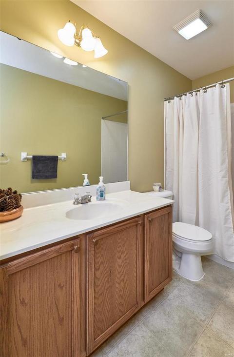 644 Brook Meadow Dr, Ballwin, MO 63021 photo 47